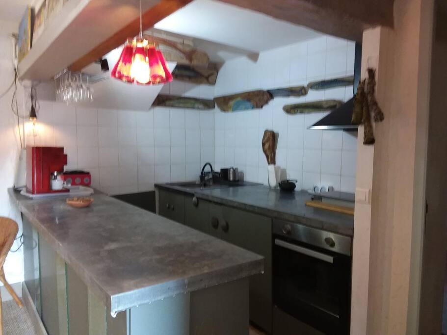 Appartamento Charme Centre Historique 17E Siecle Aramon Esterno foto